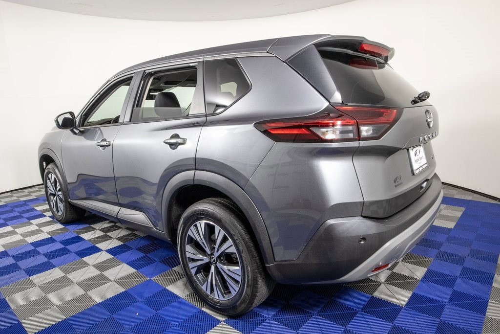 Used 2022 Nissan Rogue SV image 7