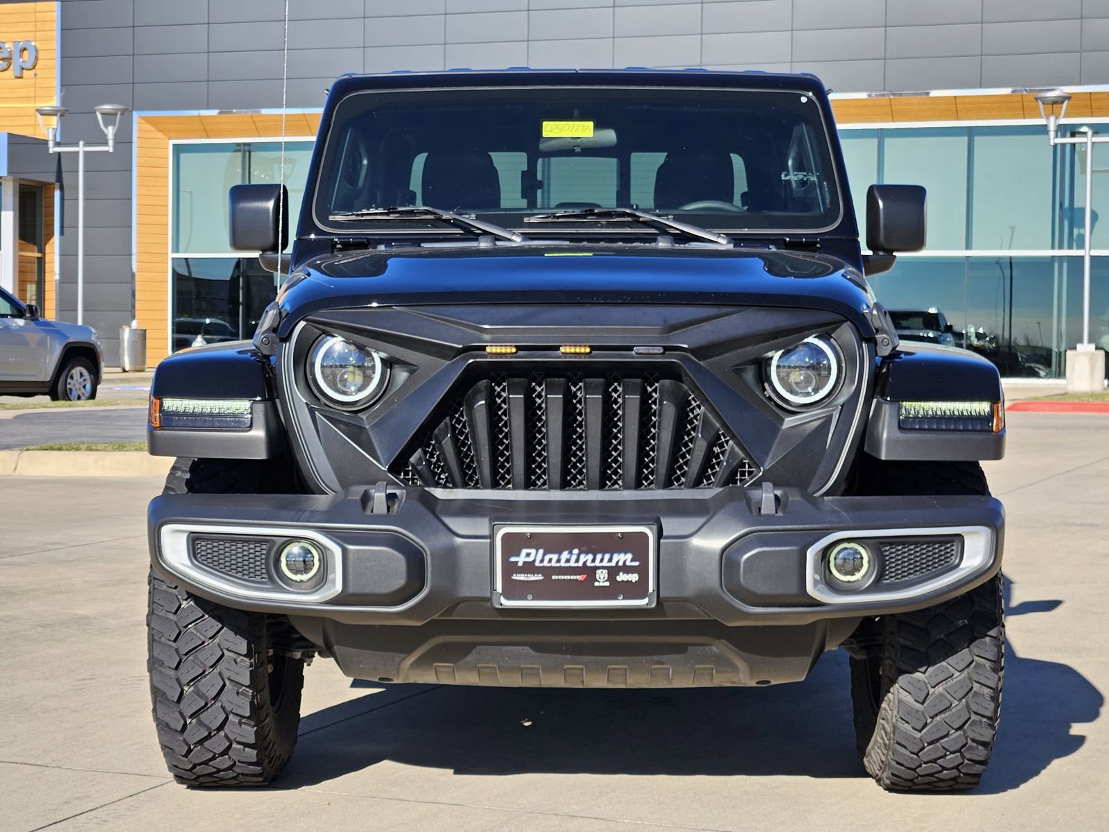 Used 2023 Jeep Gladiator Sport image 6