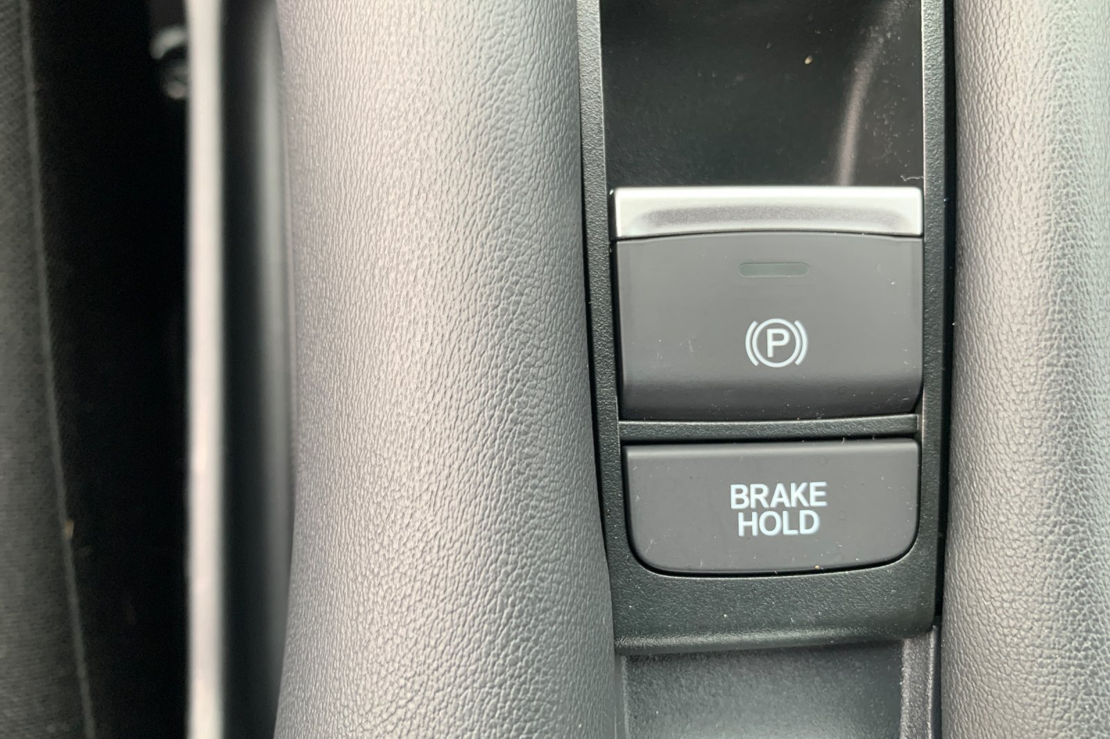 Used 2025 Honda HR-V Sport image 37