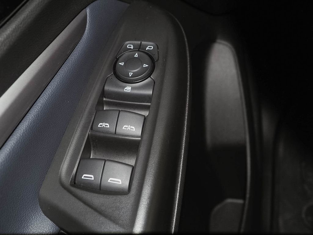 Used 2023 Chevrolet Bolt EUV LT w/ Convenience Package image 24