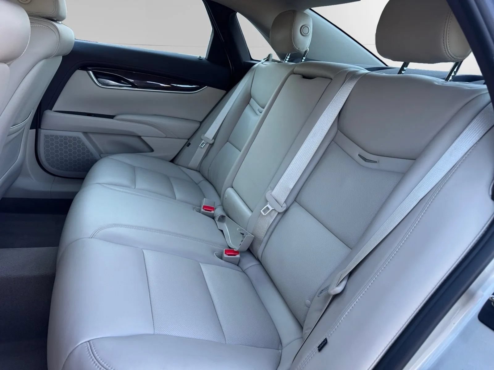 Used 2016 Cadillac XTS Luxury w/ Driver Awareness Package FWD image 18
