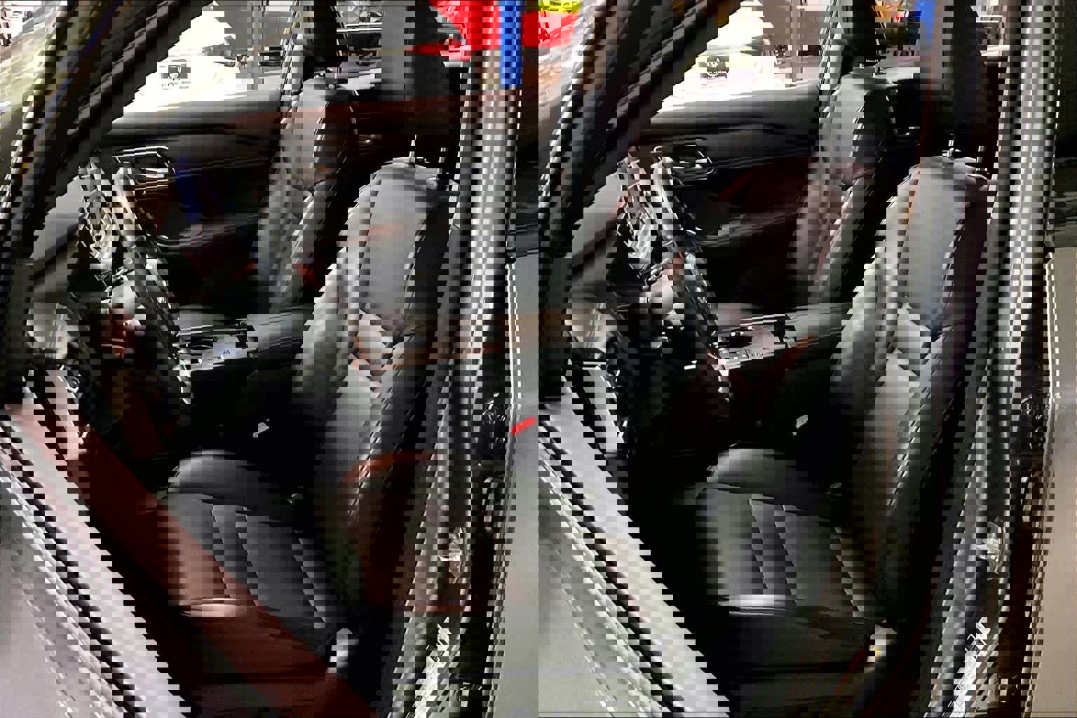 Used 2021 Nissan Rogue SV w/ Premium Package image 8