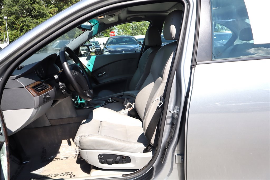 Used 2004 BMW 530i Sedan RWD image 15