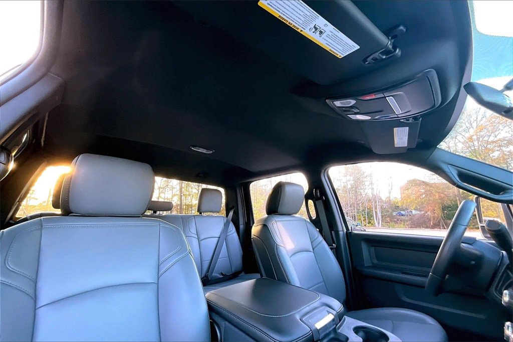 Used 2024 RAM 5500 Tradesman w/ Chrome Appearance Group image 23