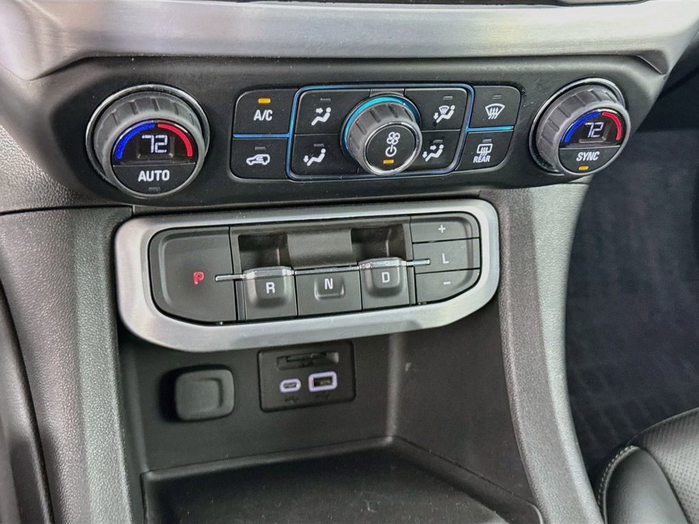 Used 2022 GMC Acadia SLT w/ Technology Package FWD image 20