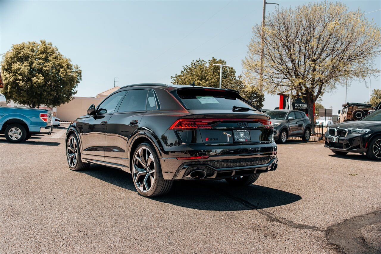 Used 2023 Audi RS Q8 w/ Black Optic Package AWD/4WD image 5