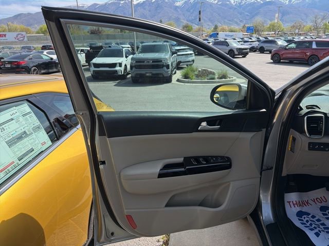 Certified 2022 Kia Sportage EX image 10