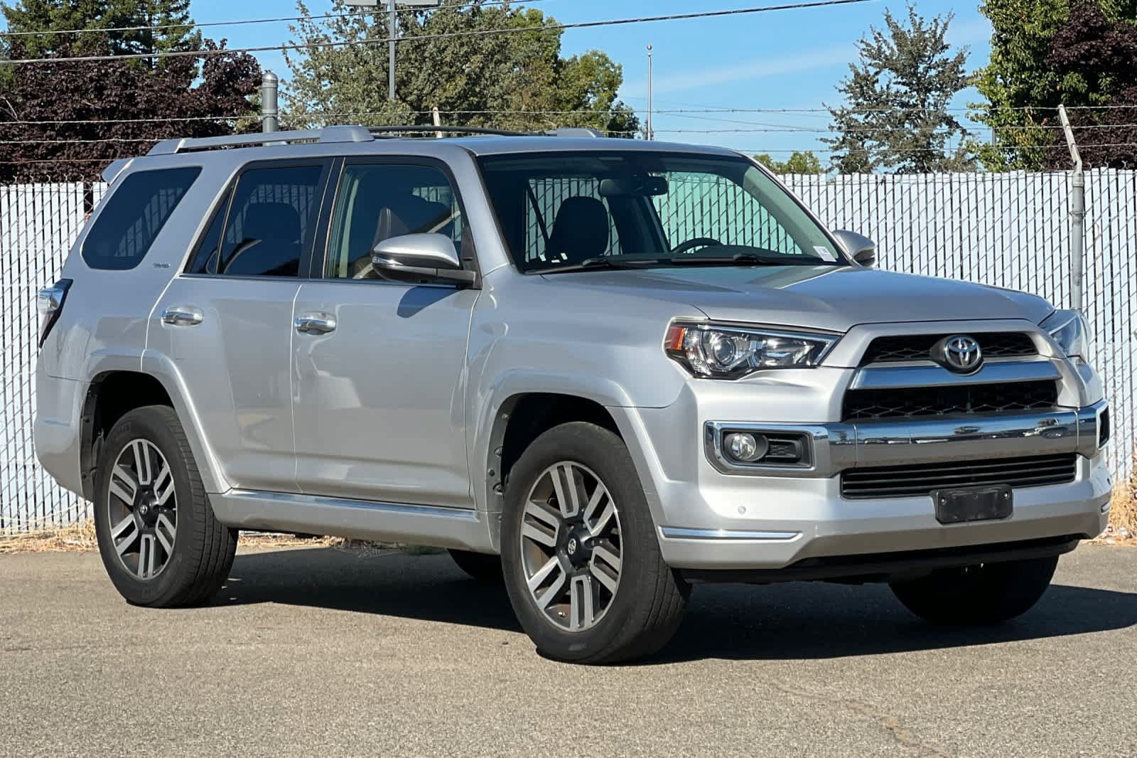 Used 2016 Toyota 4Runner Limited AWD/4WD image 7