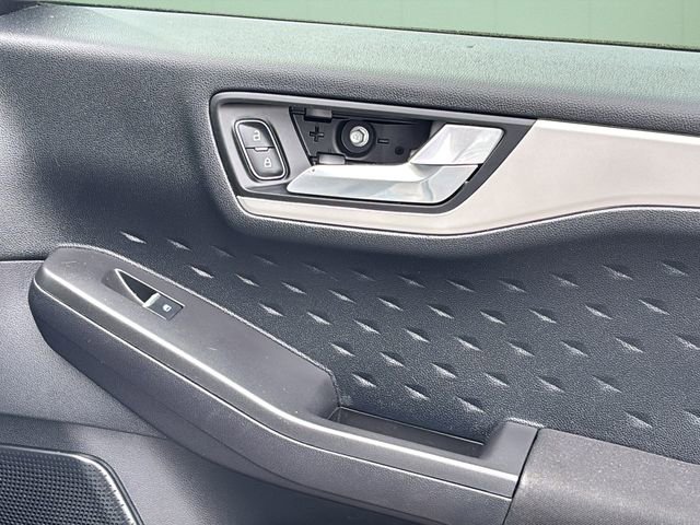 Used 2020 Ford Escape SE AWD/4WD image 38