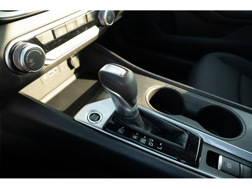 Used 2025 Nissan Altima 2.5 SV image 25