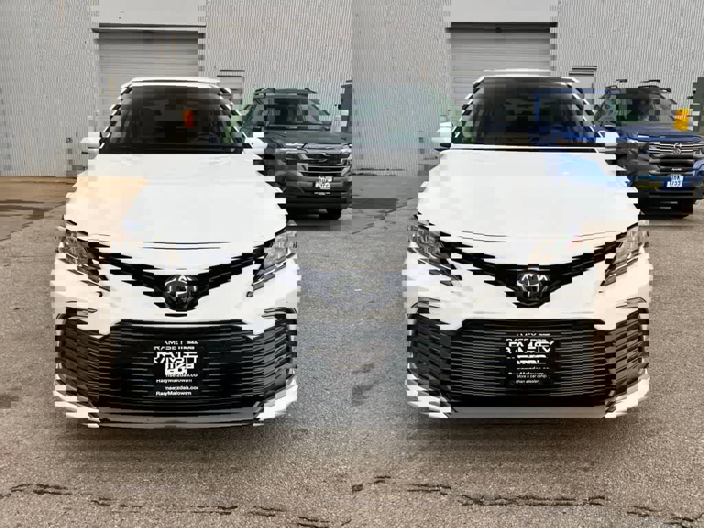 Used 2023 Toyota Camry LE image 9