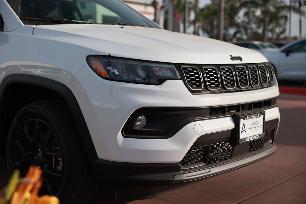 New 2026 Jeep Compass Latitude image 7