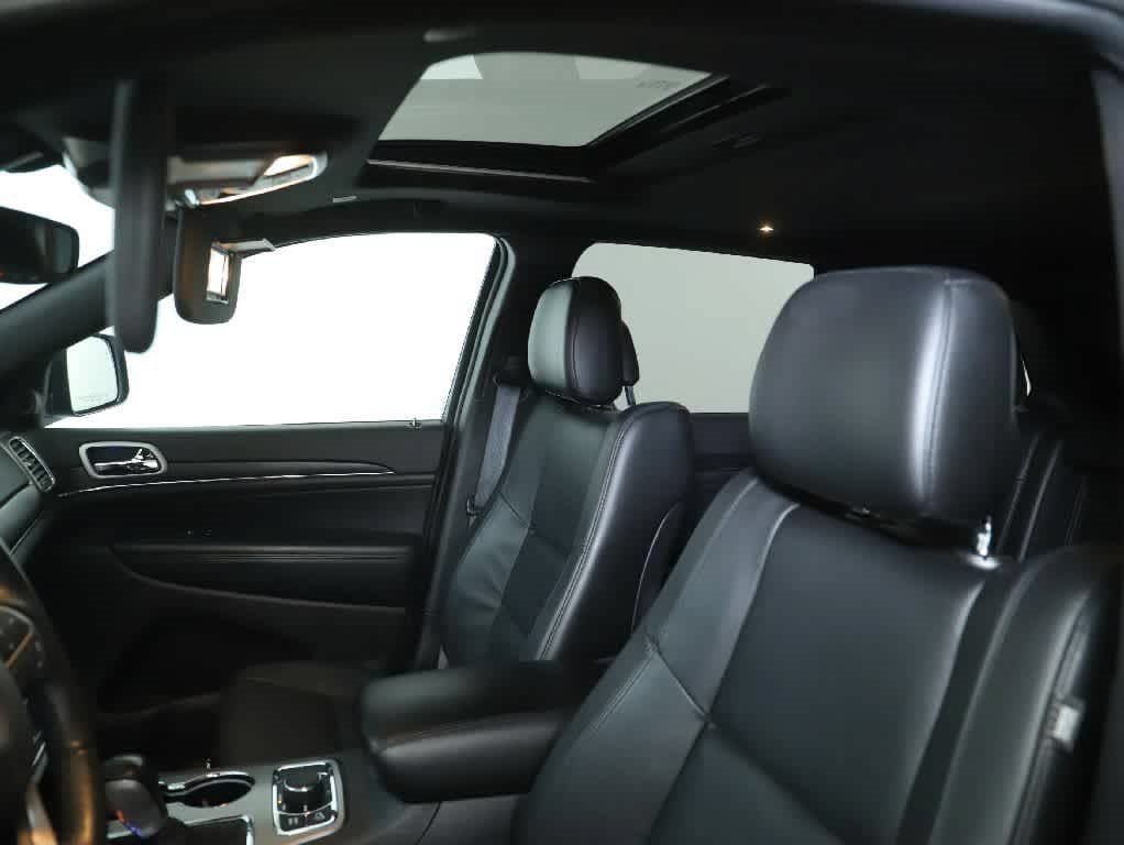 Used 2020 Jeep Grand Cherokee Limited AWD/4WD image 20
