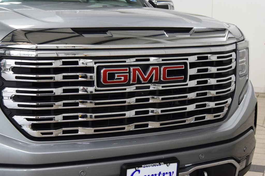 Used 2024 GMC Sierra 1500 Denali AWD/4WD image 11