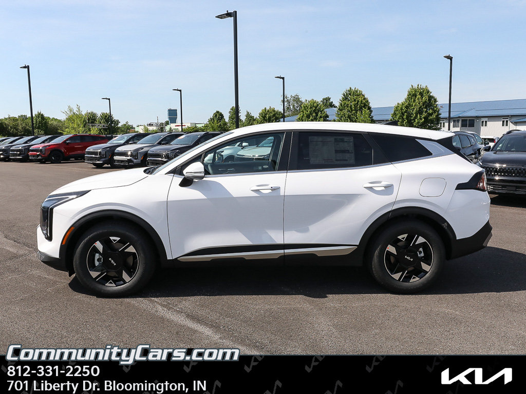New 2026 Kia Sportage LX w/ LX Convenience Package FWD image 3