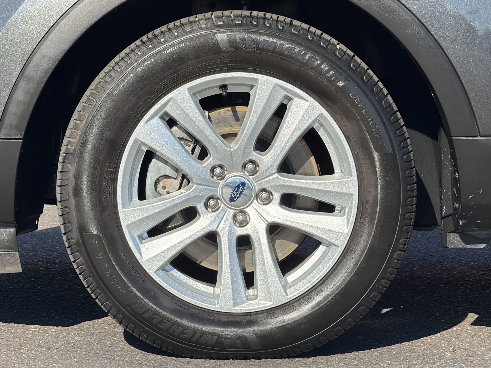 Used 2018 Ford Explorer XLT FWD image 24