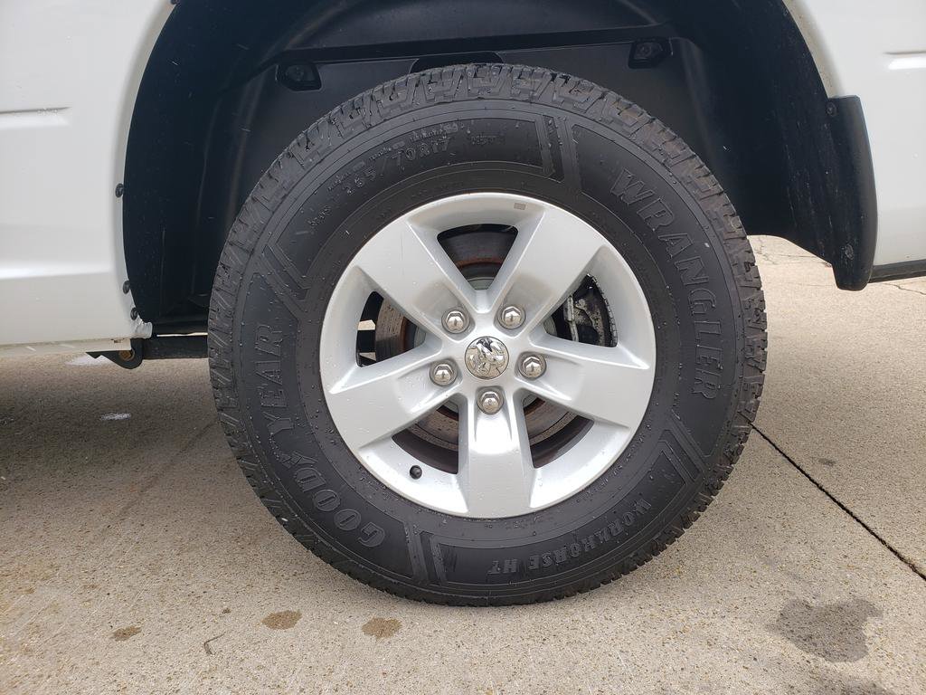 Used 2023 RAM 1500 Classic SLT image 24