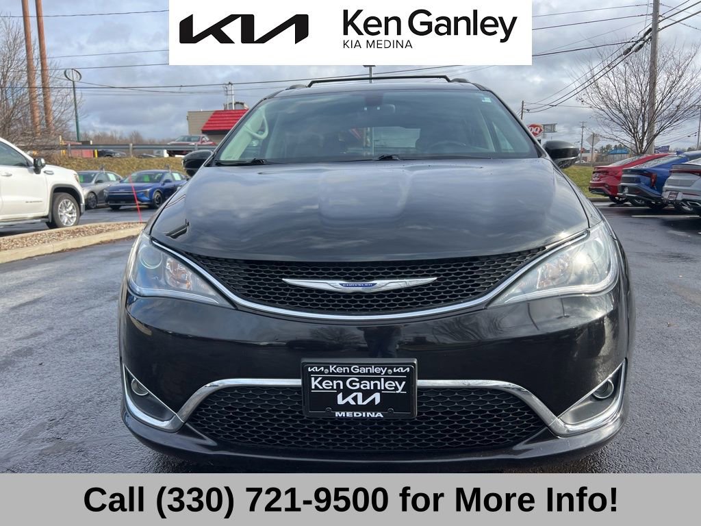 Used 2018 Chrysler Pacifica Touring-L w/ Premium Audio Group image 19