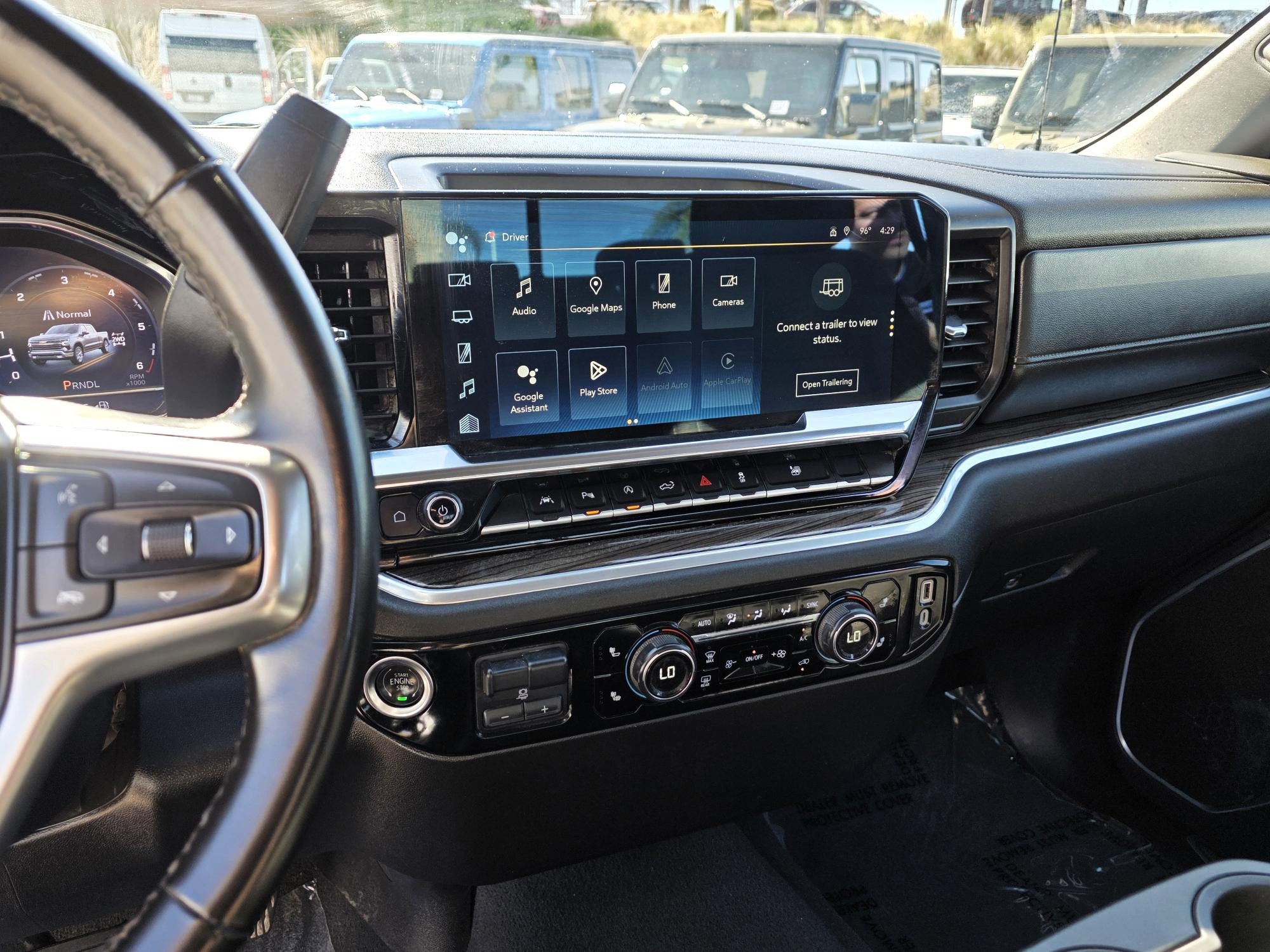 Used 2025 Chevrolet Silverado 1500 LT w/ Safety Package AWD/4WD image 11