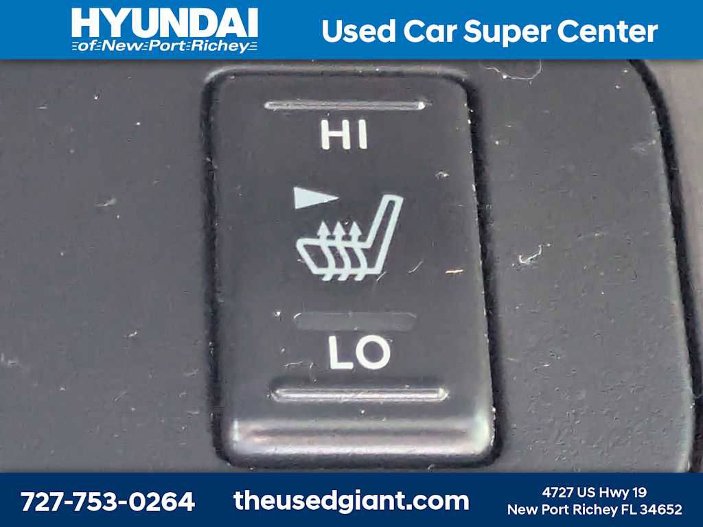 Used 2014 Nissan Armada SL image 31