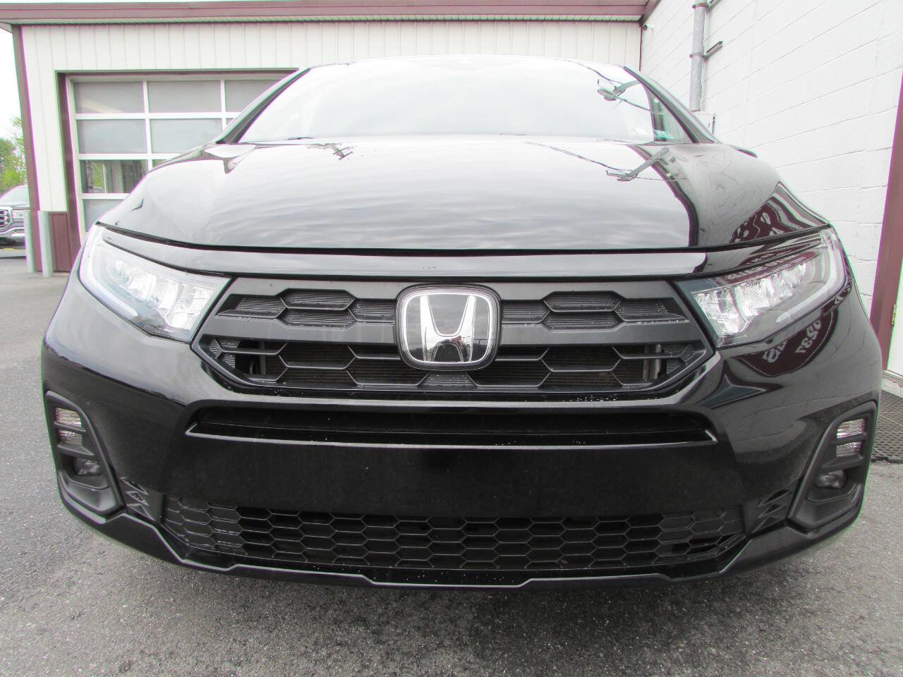 Used 2025 Honda Odyssey Sport-L image 2