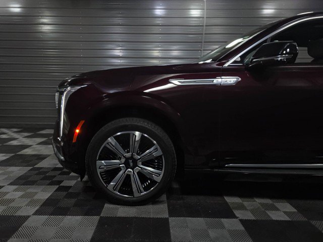 Used 2025 Cadillac Escalade IQ Luxury 2 w/ LPO, Premium Carpet Package image 44