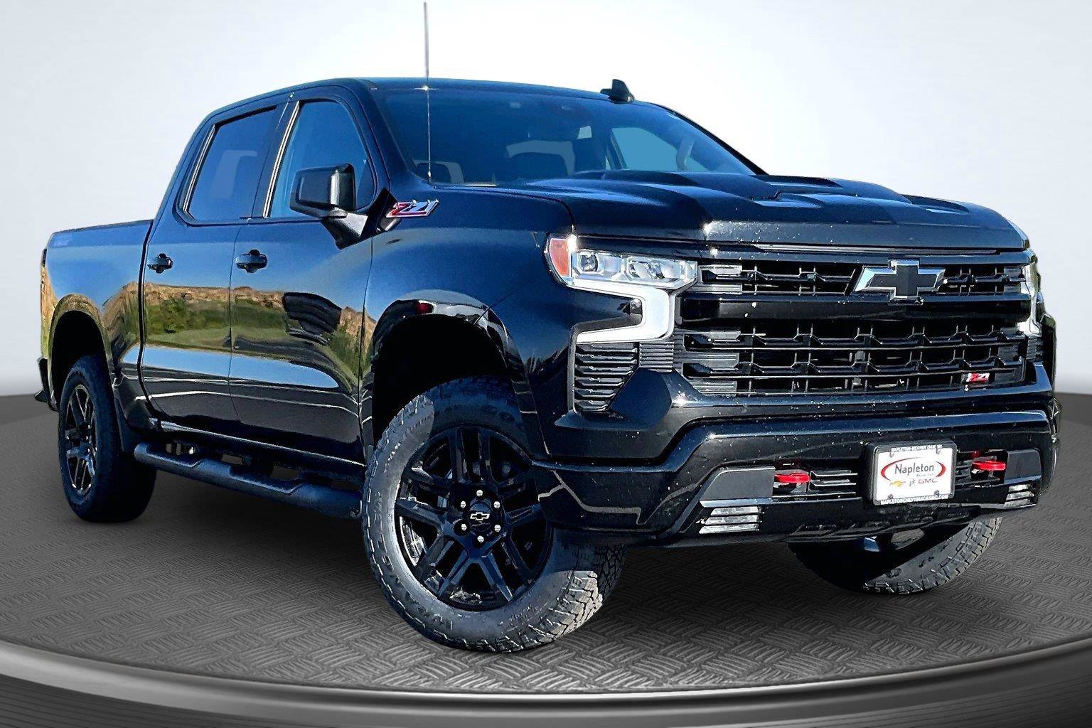 Used 2024 Chevrolet Silverado 1500 LT Trail Boss w/ Convenience Package II AWD/4WD image 13