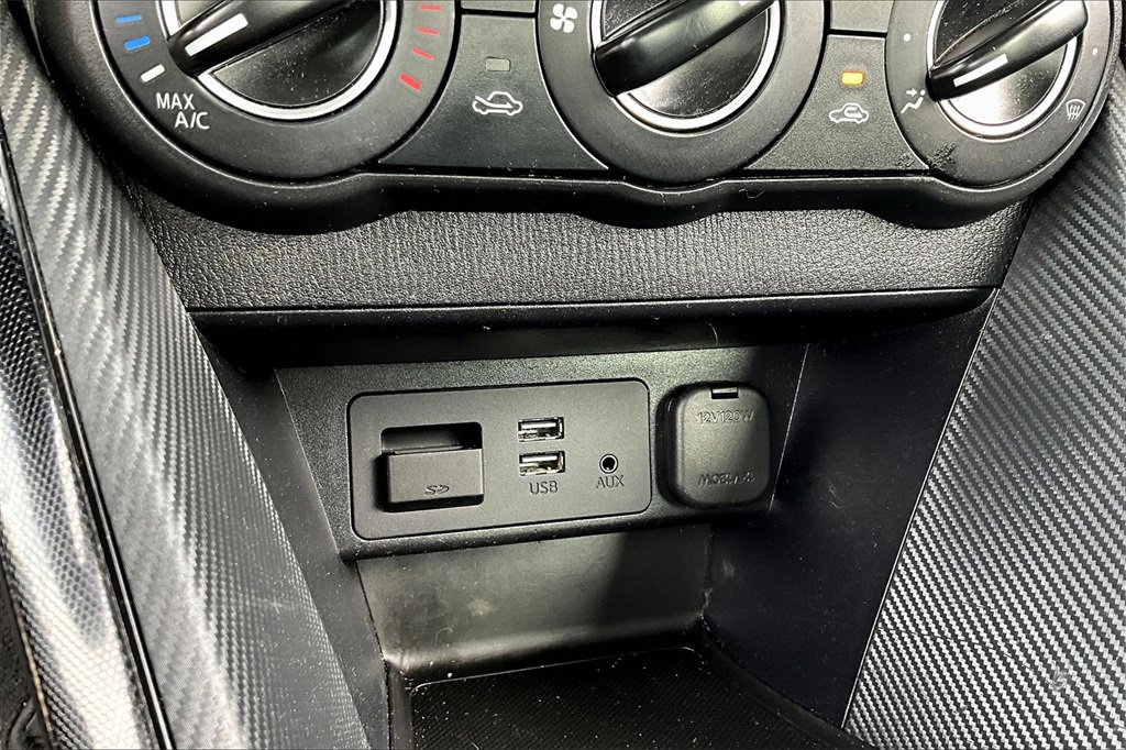 Used 2017 Toyota Yaris iA image 30