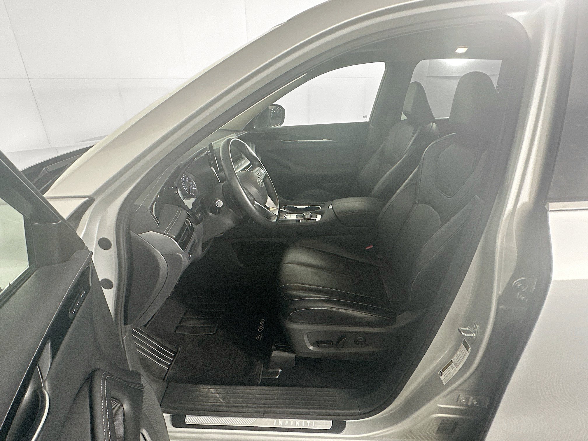 Used 2023 INFINITI QX60 Pure AWD/4WD image 13