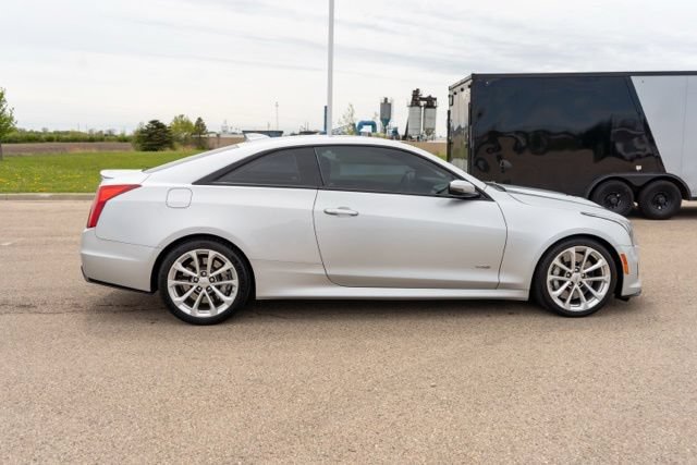 Used 2017 Cadillac ATS V w/ Luxury Package RWD image 8