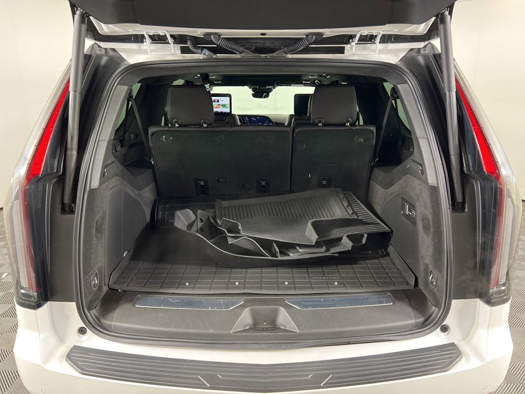Used 2024 Cadillac Escalade ESV Sport Platinum w/ LPO, ONYX Package image 24