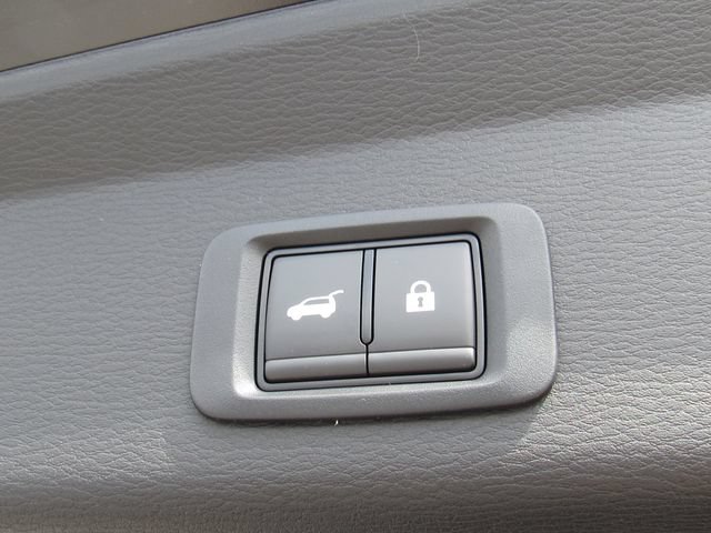 New 2026 Mitsubishi Outlander SE FWD image 6