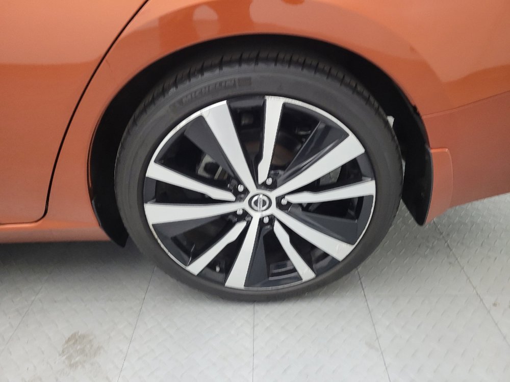 Used 2019 Nissan Altima 2.5 SR FWD image 31