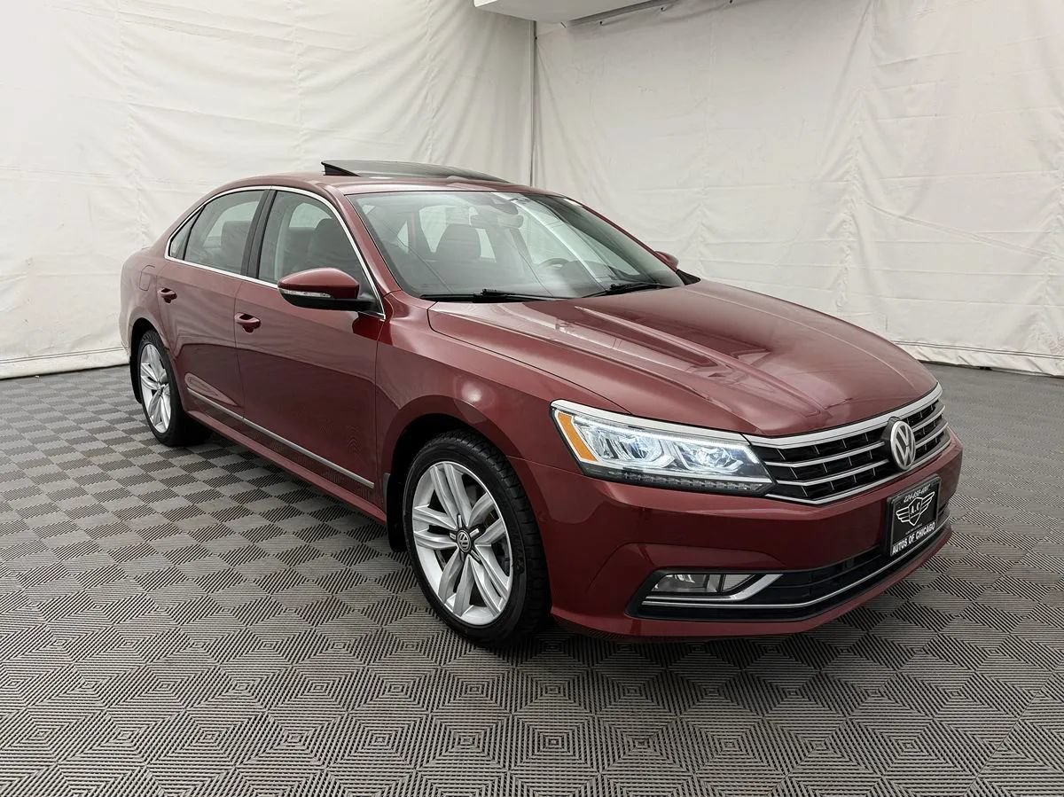 Used 2016 Volkswagen Passat 1.8T SEL Premium FWD image 4