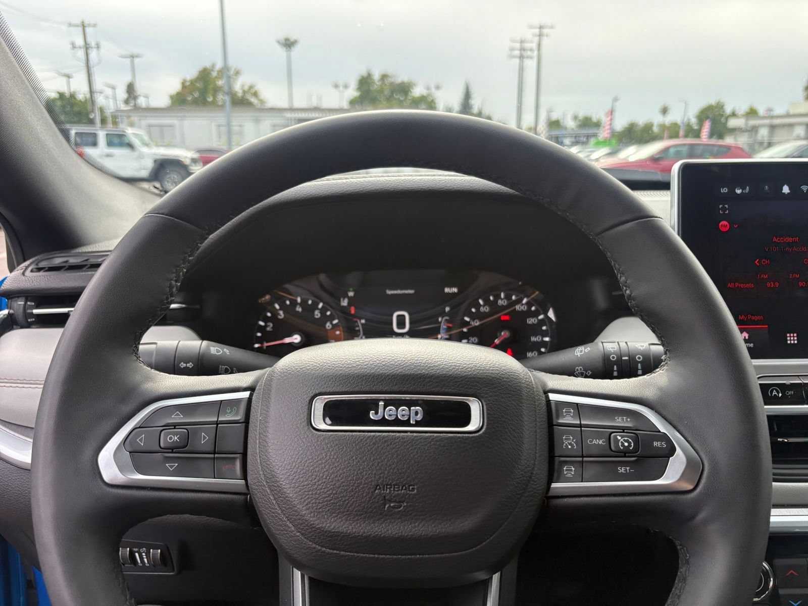 Used 2025 Jeep Compass Limited AWD/4WD image 29
