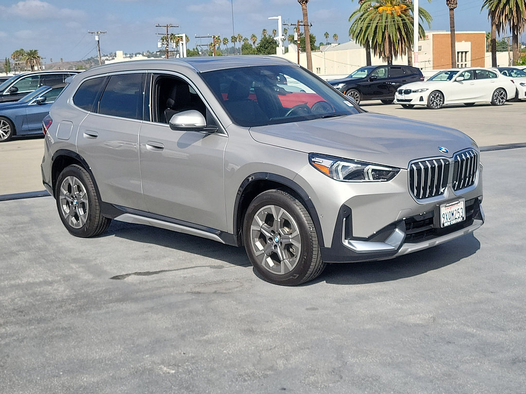 Used 2026 BMW X1 xDrive28i w/ Convenience Package AWD/4WD image 4