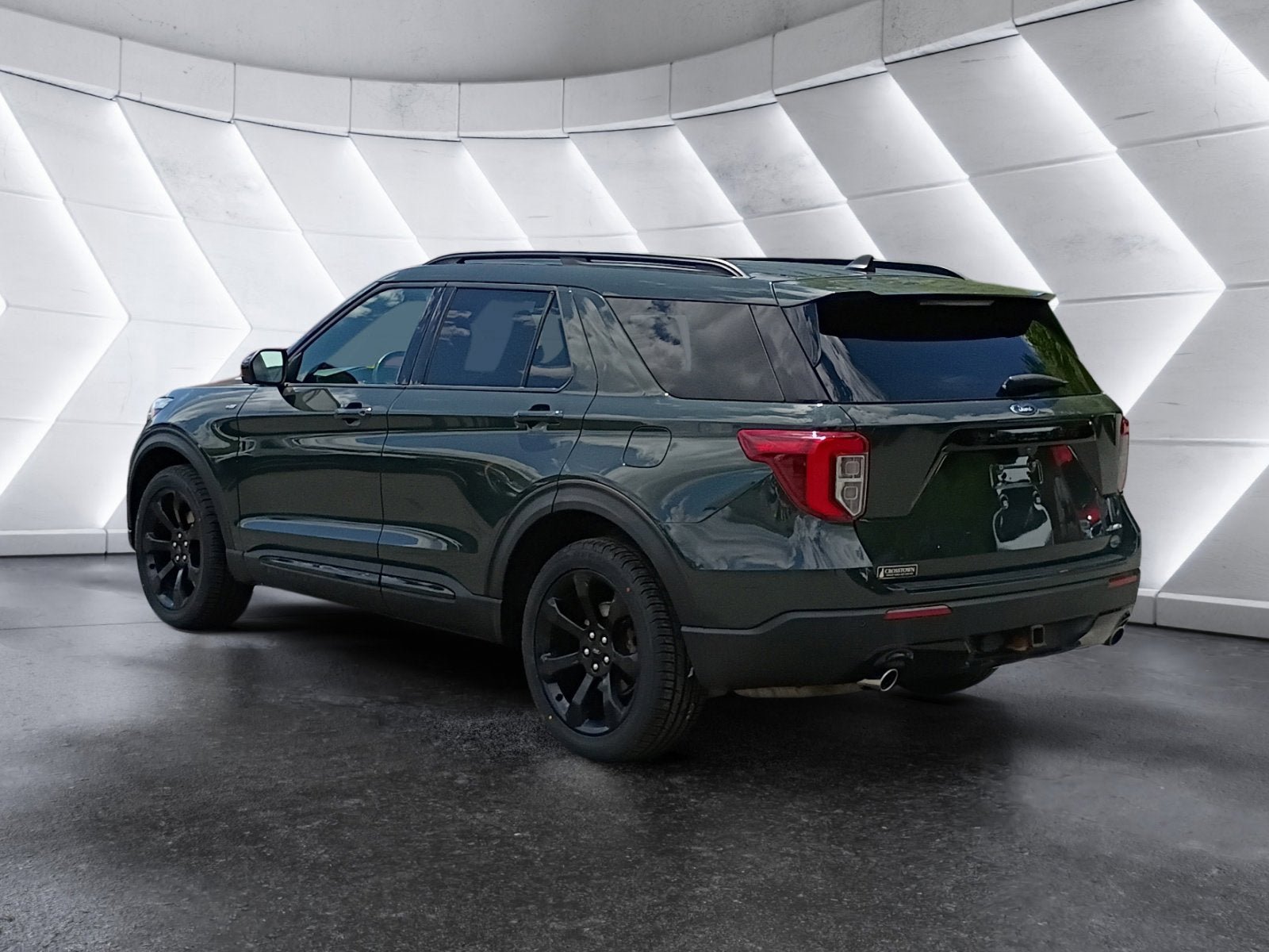 Used 2022 Ford Explorer ST-Line w/ Class IV Trailer Tow Package AWD/4WD image 4