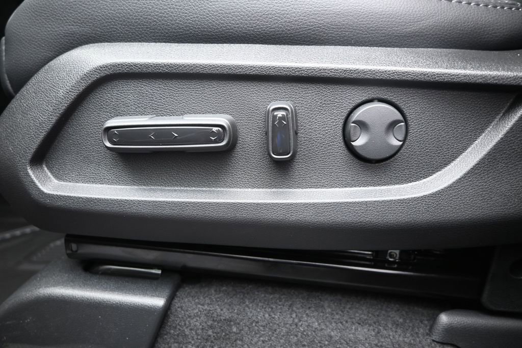 New 2026 Honda Pilot Touring image 14