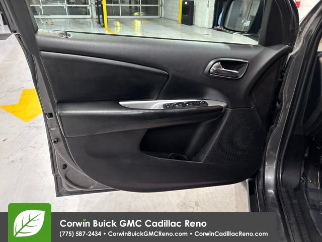 Used 2016 Dodge Journey SXT FWD image 14