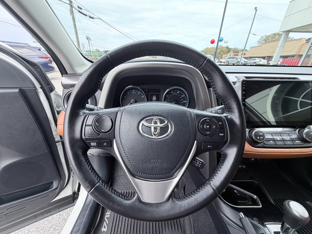 Used 2018 Toyota RAV4 Limited image 14