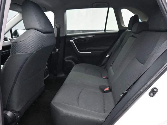 Used 2024 Toyota RAV4 LE AWD/4WD image 8