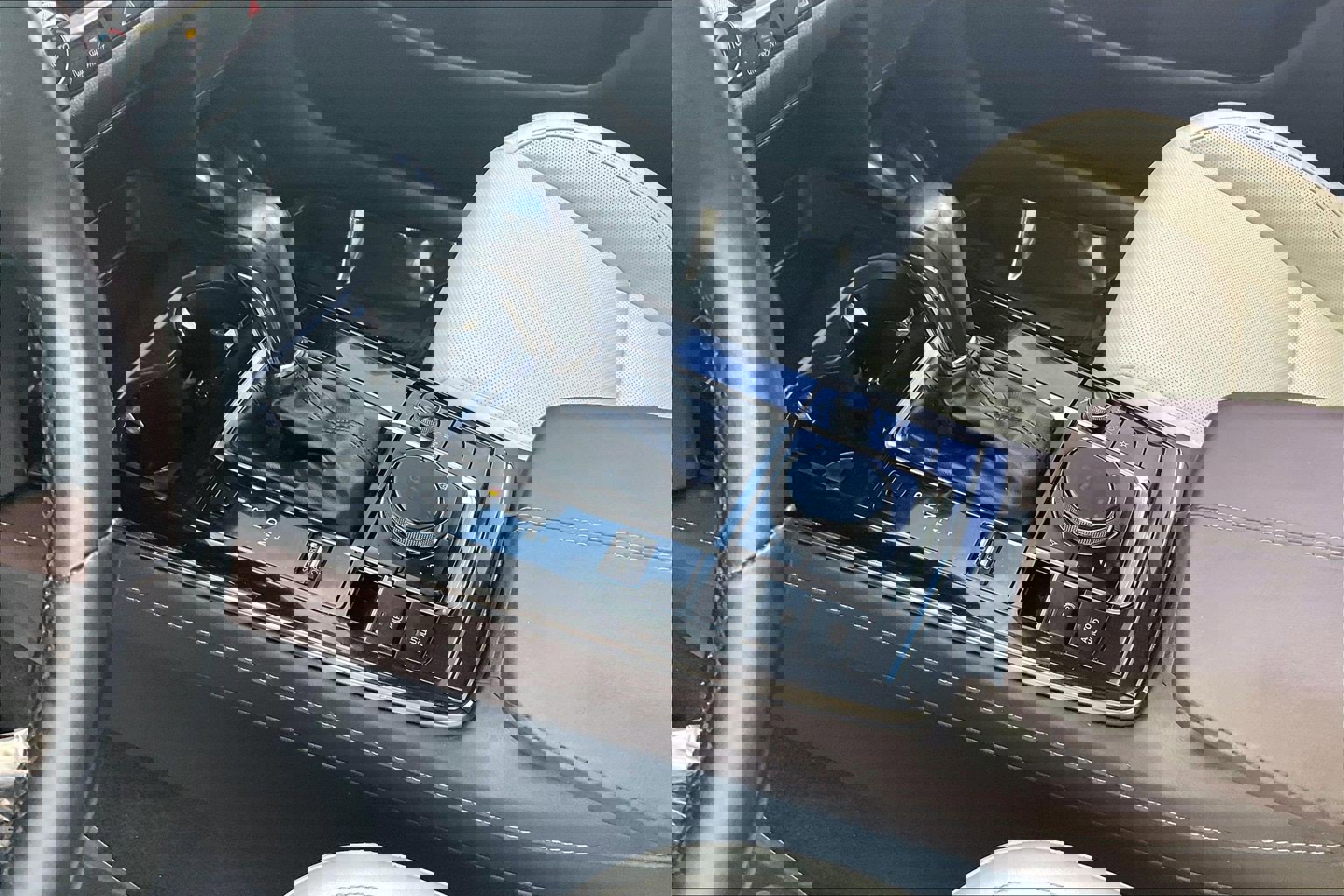 Used 2023 MAZDA CX-30 AWD 2.5 S w/ Premium Package image 22