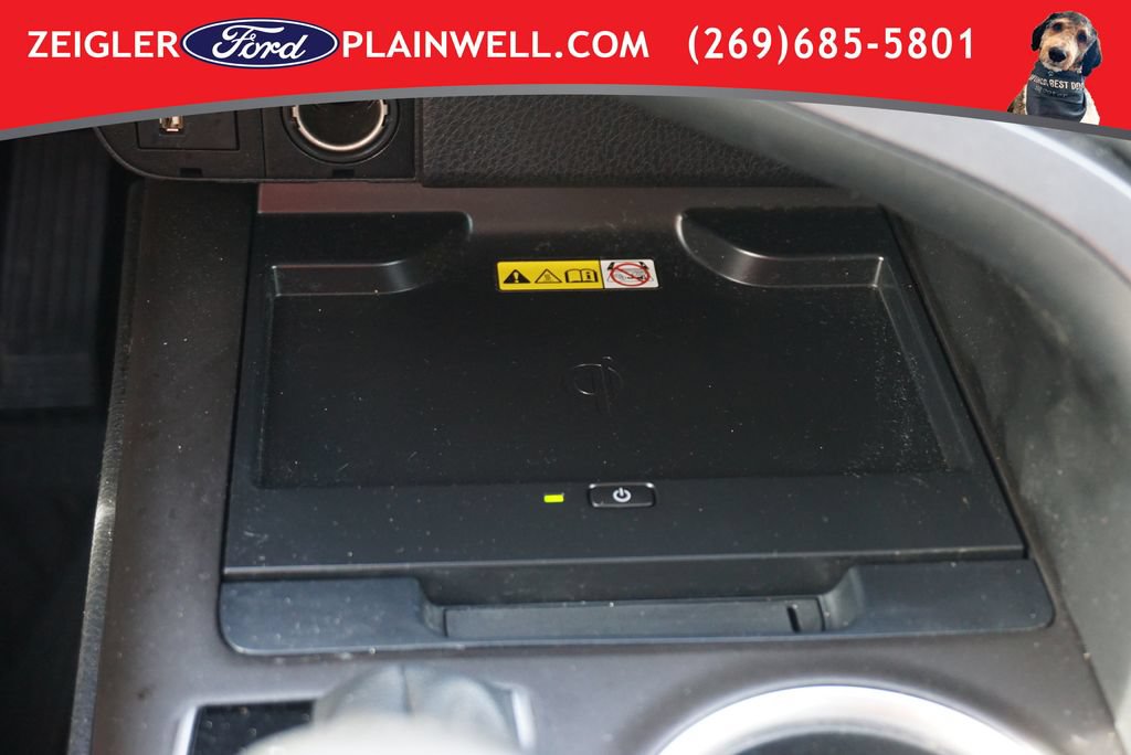 Used 2022 Toyota Camry XLE w/ Navigation Upgrade Package FWD image 22