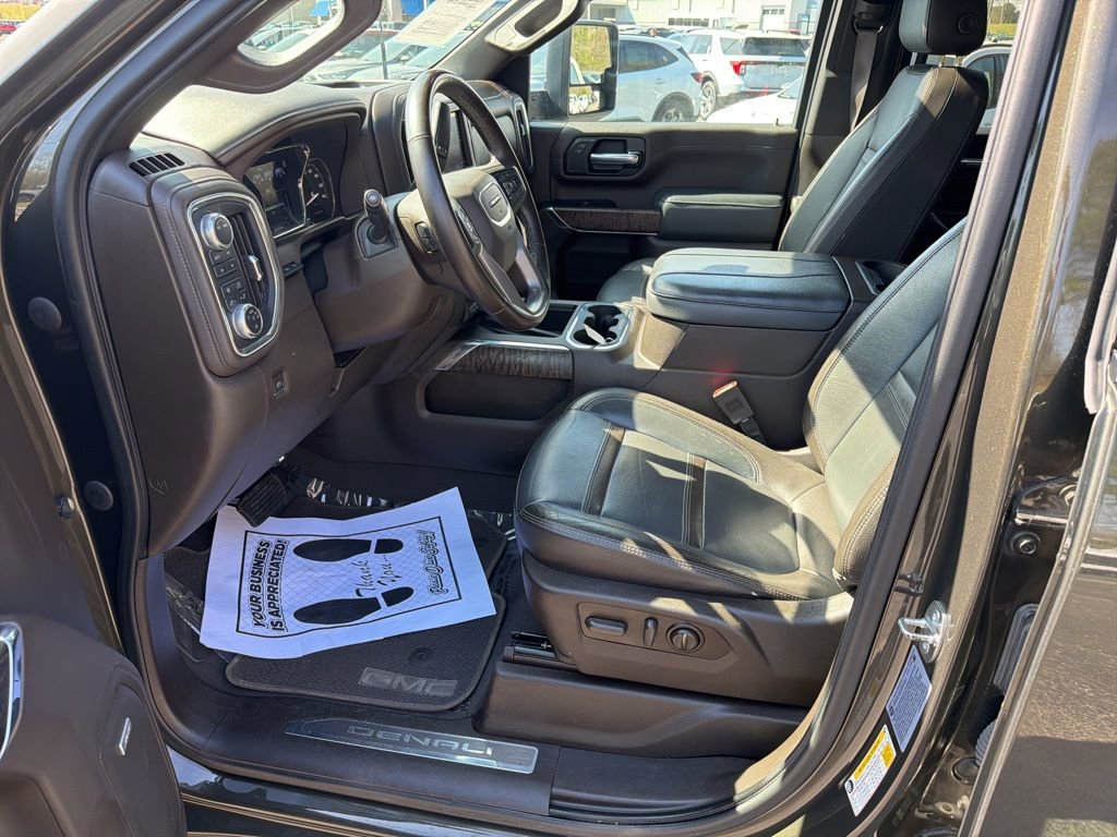 Used 2023 GMC Sierra 2500 Denali w/ Denali Ultimate Package image 15
