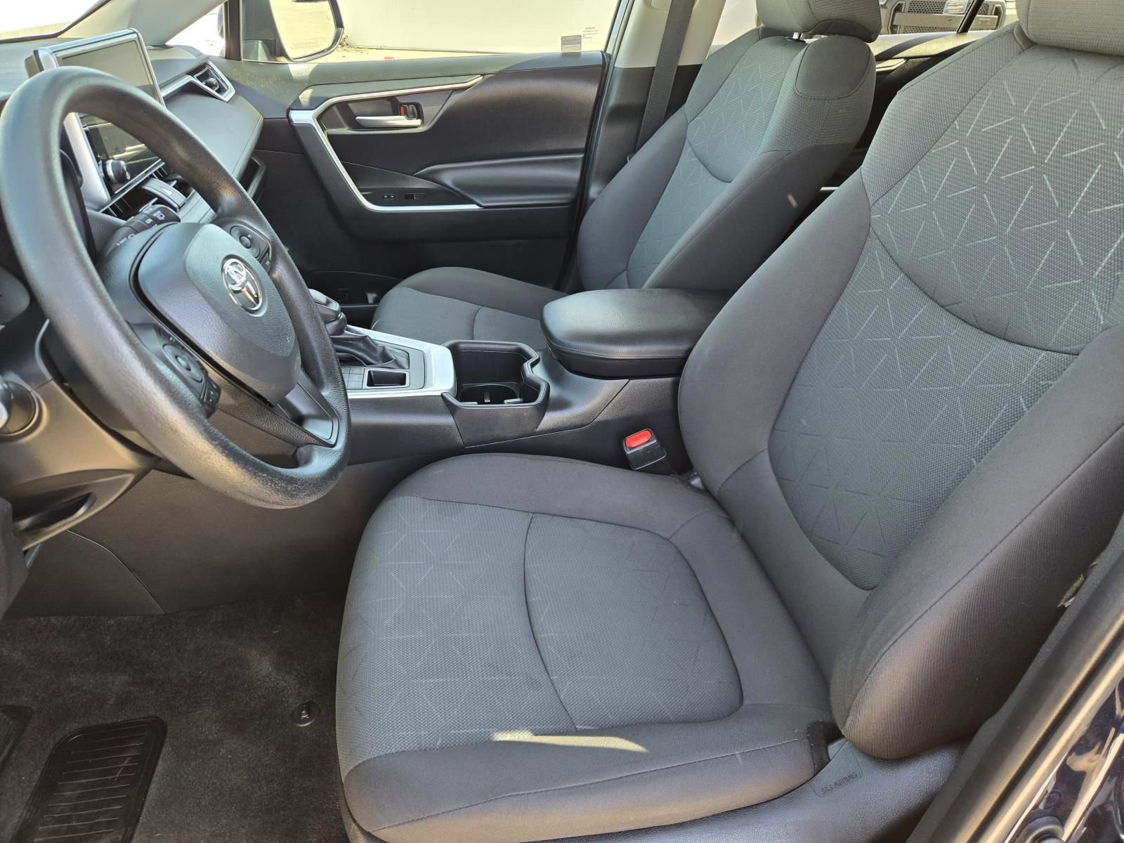 Used 2023 Toyota RAV4 XLE image 23