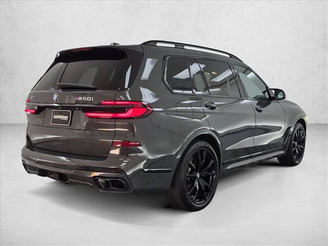 Used 2025 BMW X7 M60i AWD/4WD image 5