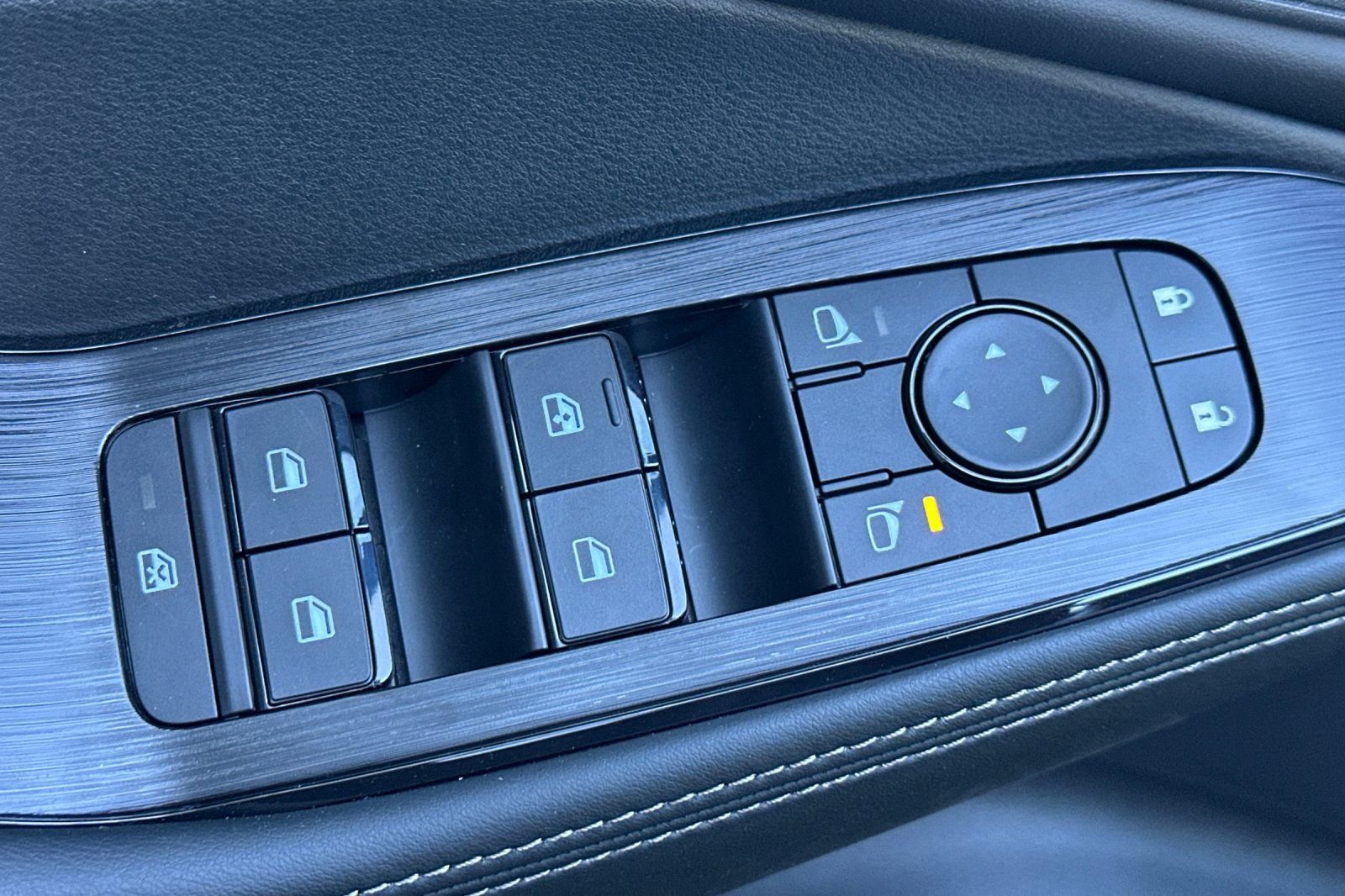 New 2026 Nissan Rogue SV image 13