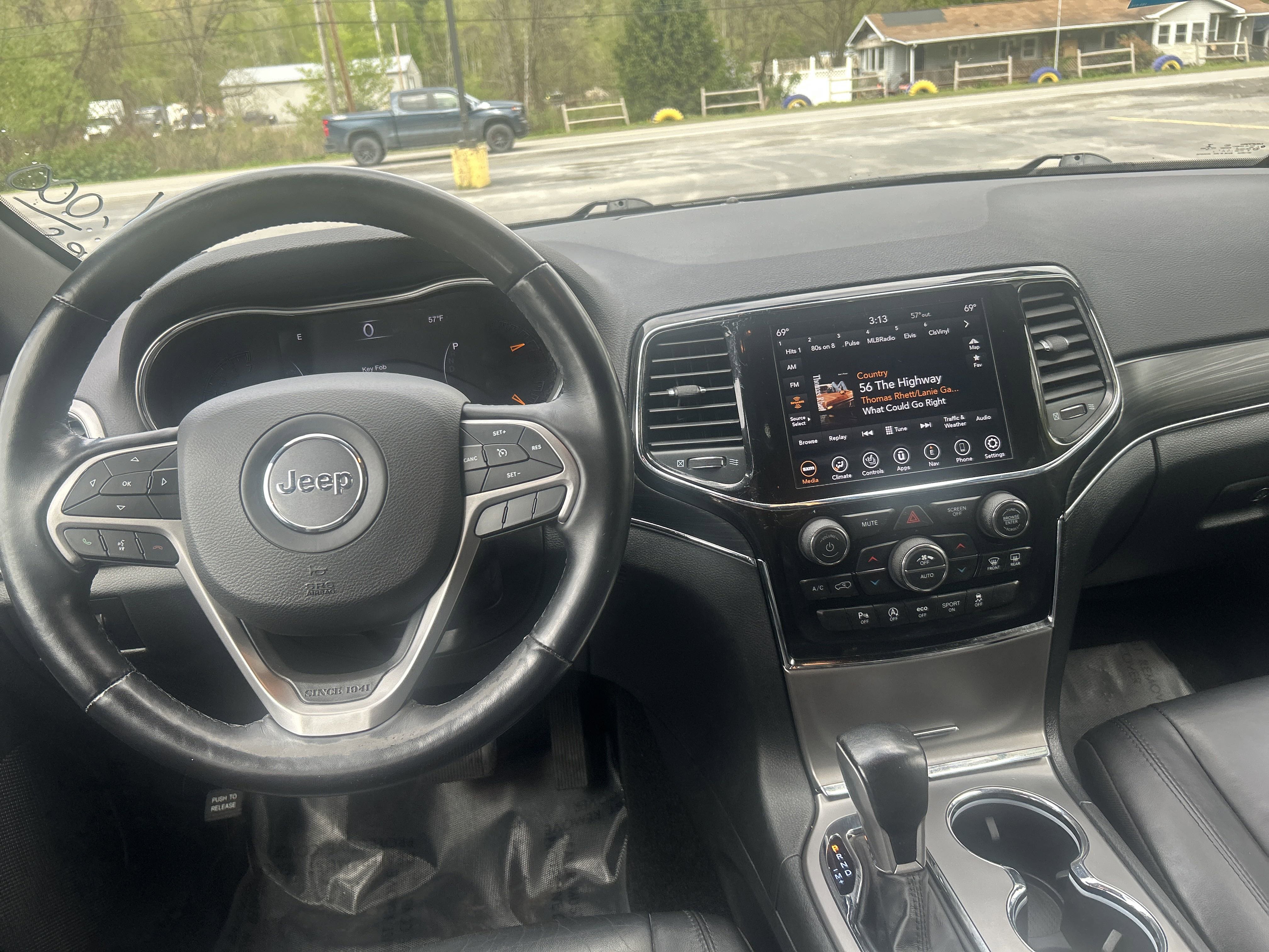 Used 2022 Jeep Grand Cherokee Limited image 20