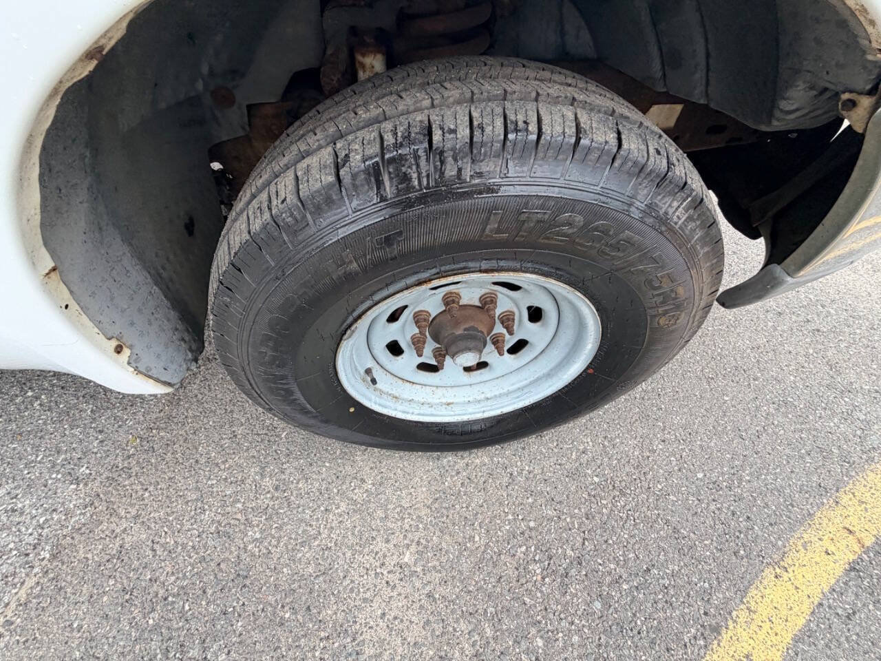 Used 1999 Ford F250 XL RWD image 40