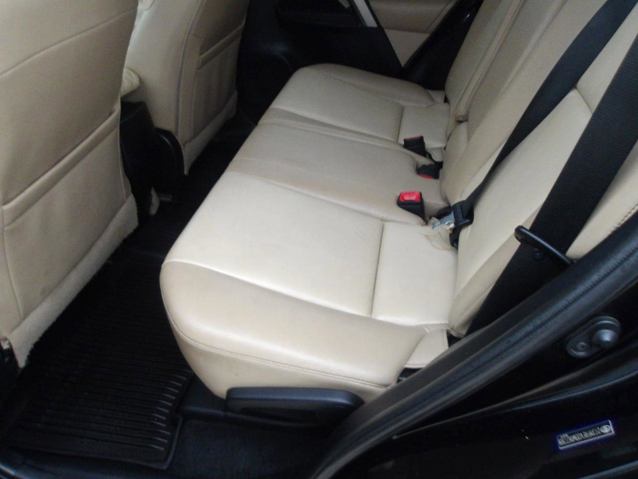 Used 2013 Toyota RAV4 Limited image 17